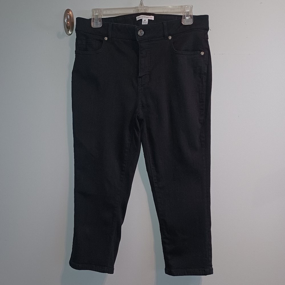 Black Isaac Mizrahi stretch denim capris